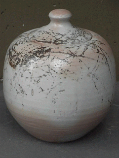 Jar with seaweed marking