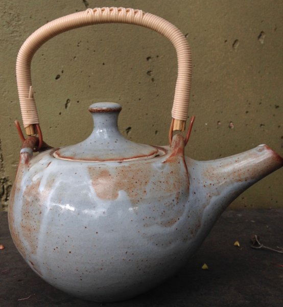 Tes pot - Shino type Glaze